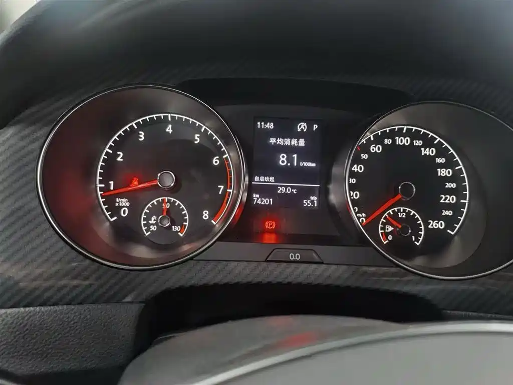 Volkswagen Golf 2018 230TSI Automatic Luxury фото 6