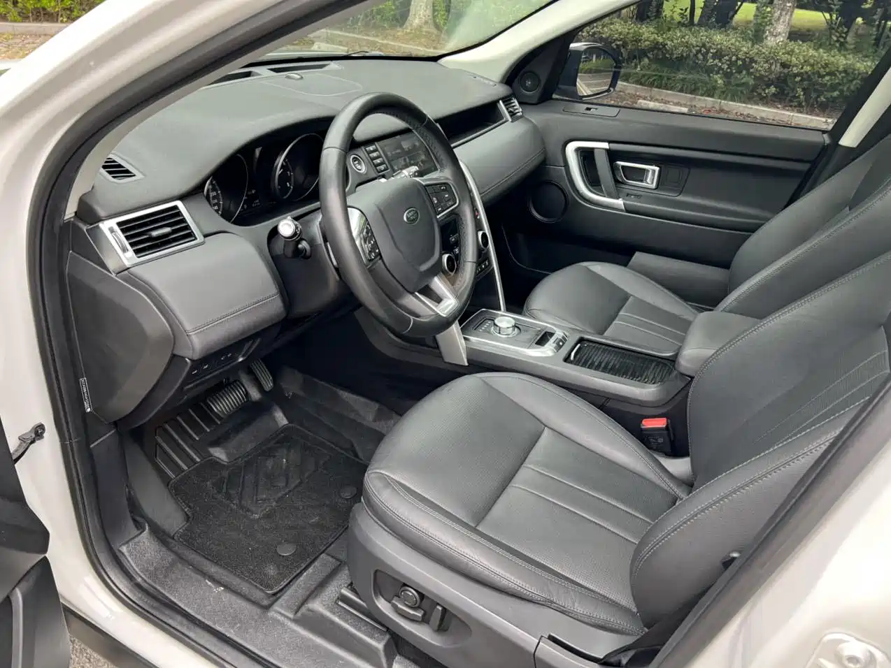 Фото 11 - Land Rover Discovery Sport