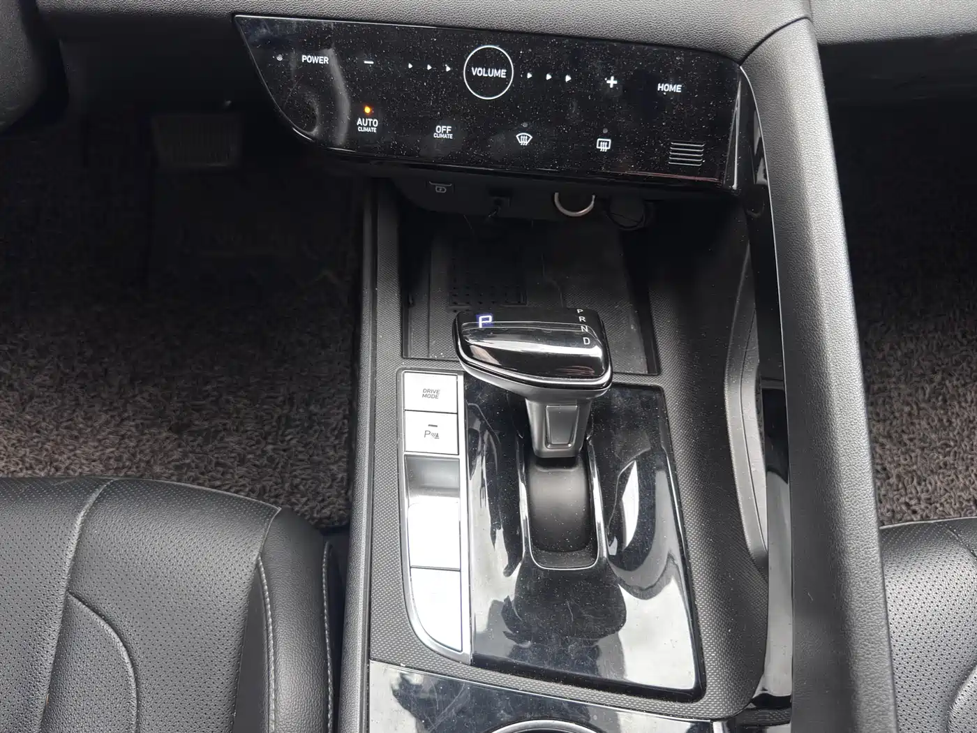 Hyundai Elantra 2021 1.5L CVT GLX Elite Edition фото 15