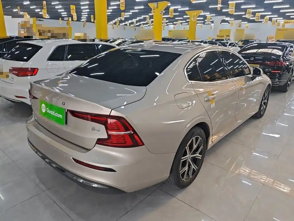 VOLVO S60