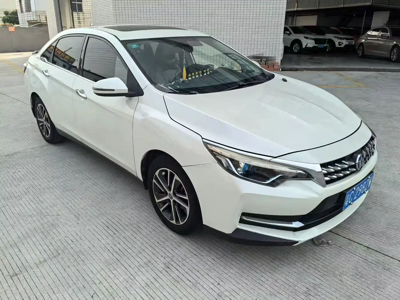 Venucia D60 2017 2018 1.6L CVT Smart Elite Edition