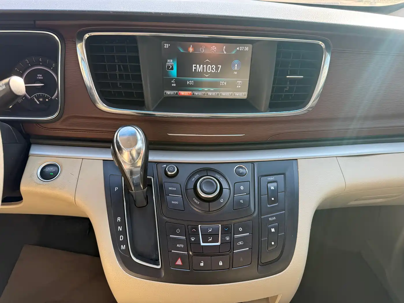 Buick GL8 2017 25S Luxury China V фото 16