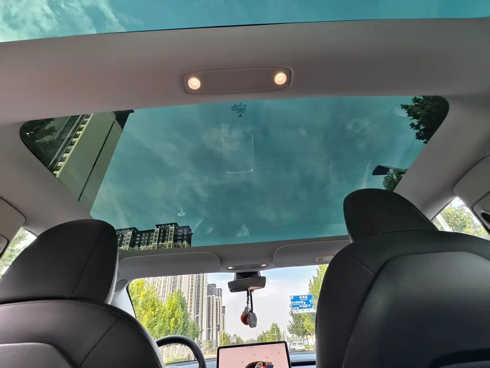 صورة 7 - Tesla Model 3