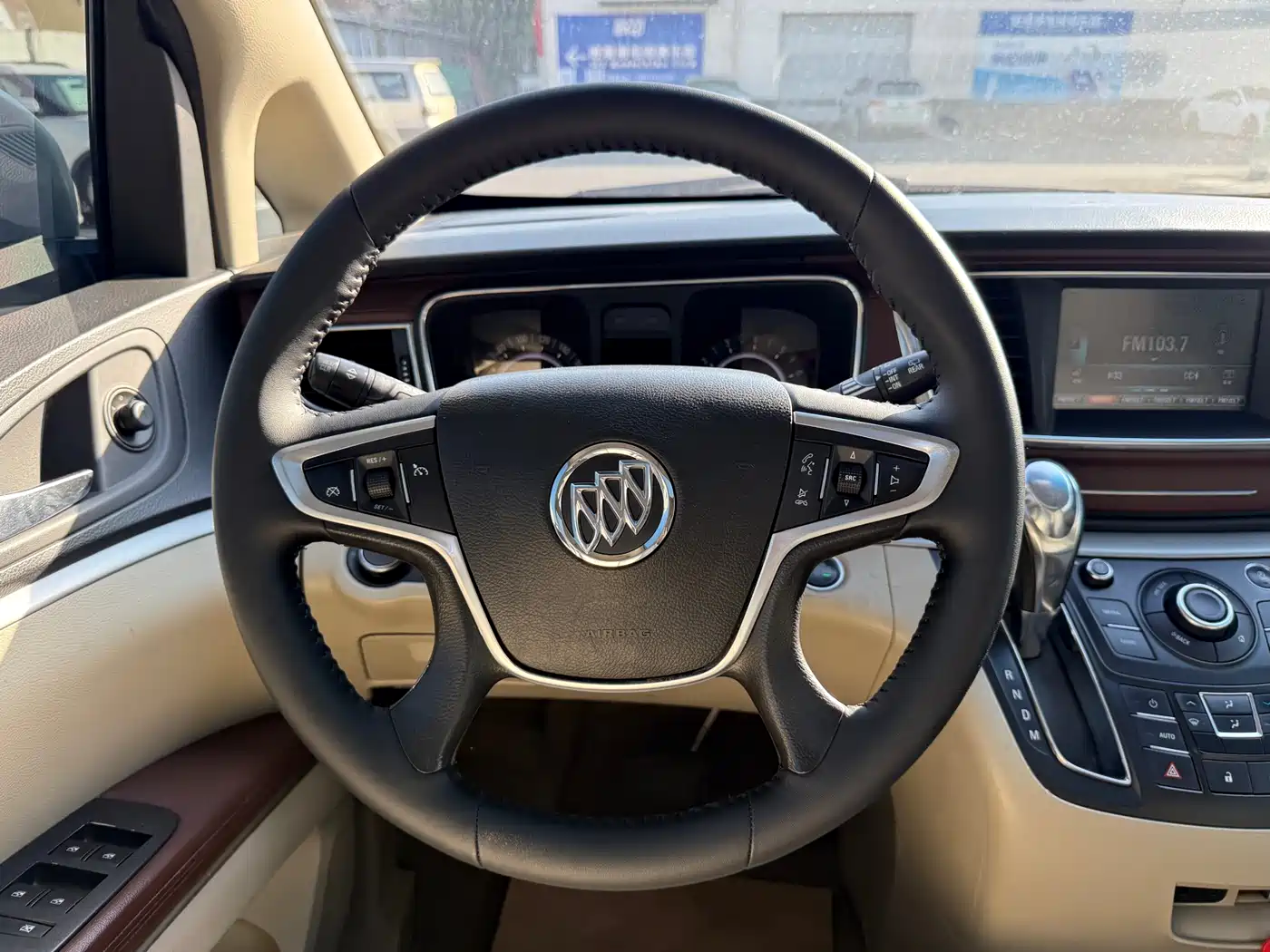 Buick GL8 2017 25S Luxury China V фото 5