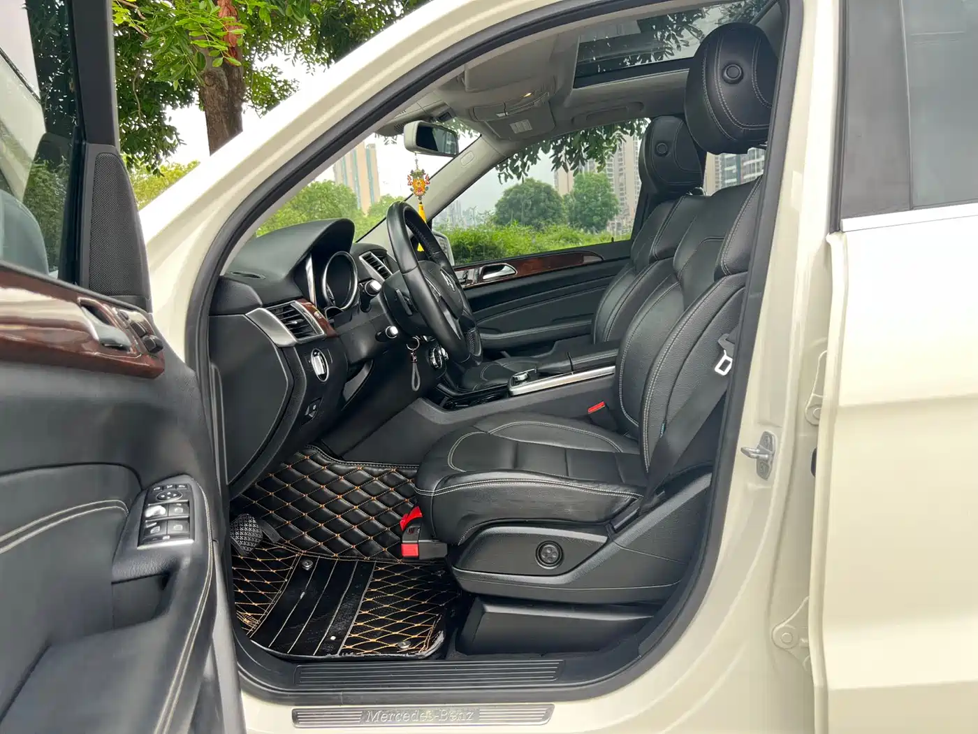 Mercedes-Benz M-Class 2012 Model ML 350 Dynamic фото 4