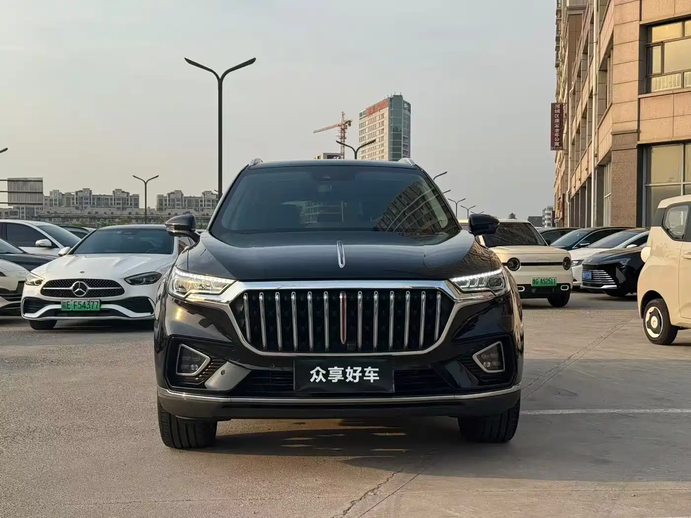 Hongqi HS5 2022 Facelift 2.0T Smart Flag Enjoyment AWD Edition фото 2