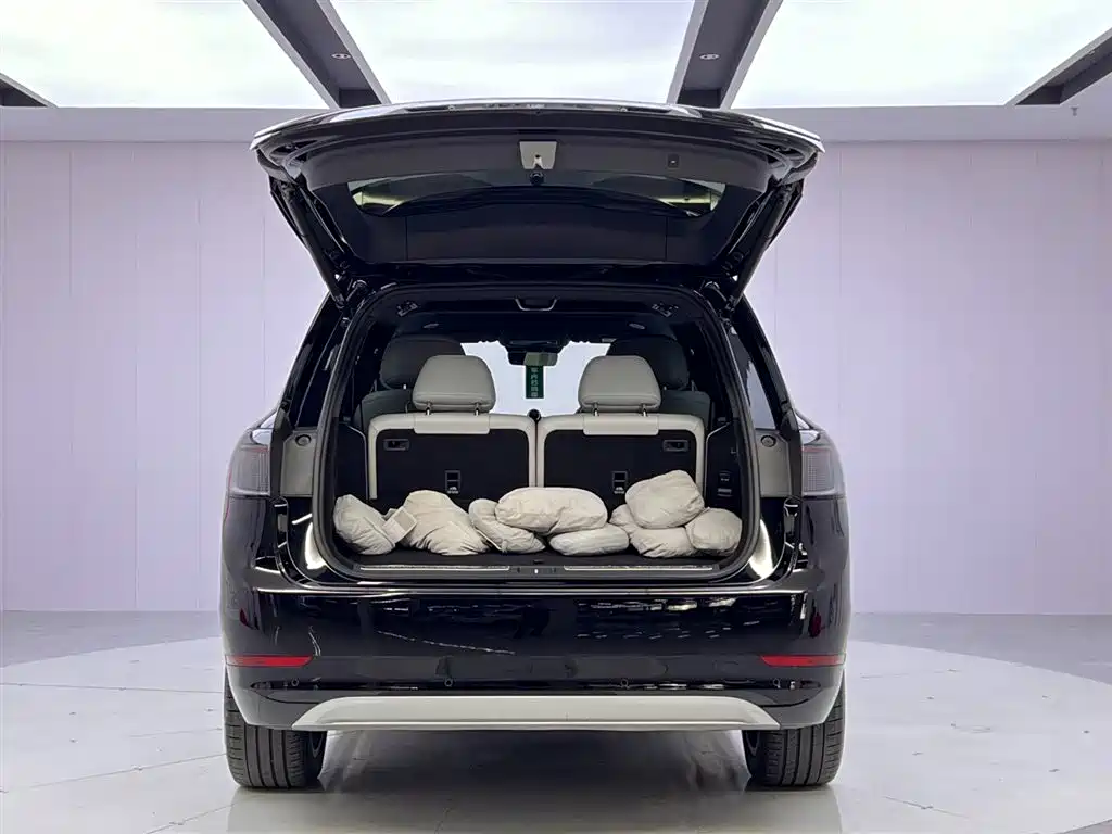 AITO Wenjie AITO M9 2024 Extended Range Ultra 42kWh 6-Seater фото 9