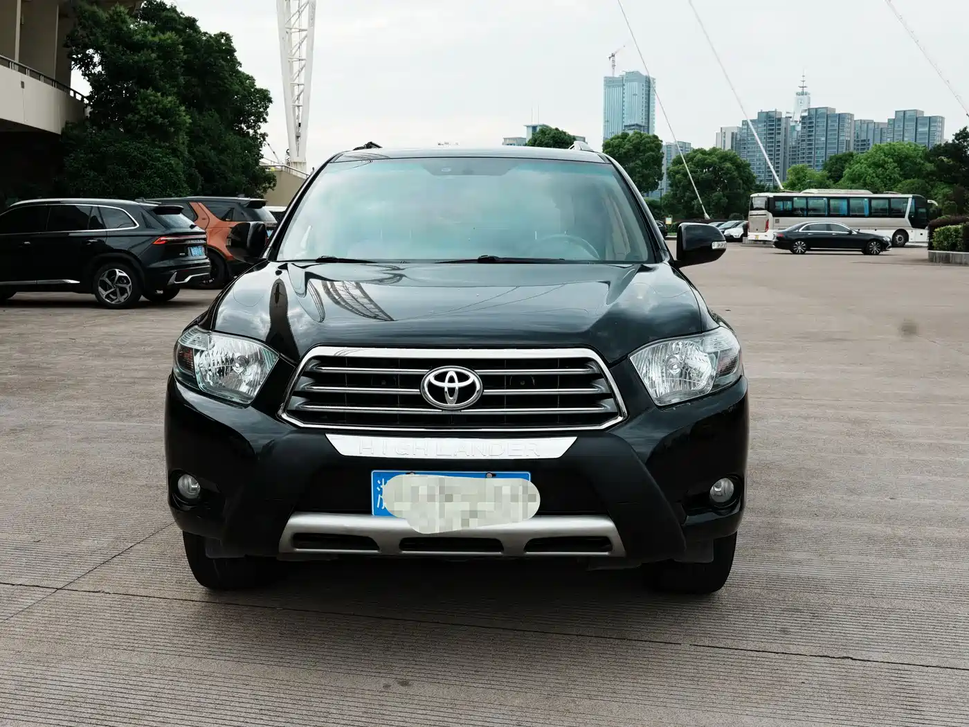 Toyota Highlander 2011 2.7L 2WD 7-seat Luxury Navigation фото 2