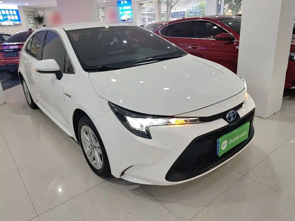 Toyota Levin 2022 Dual Engine 1.8H E-CVT Progressive Edition фото 4