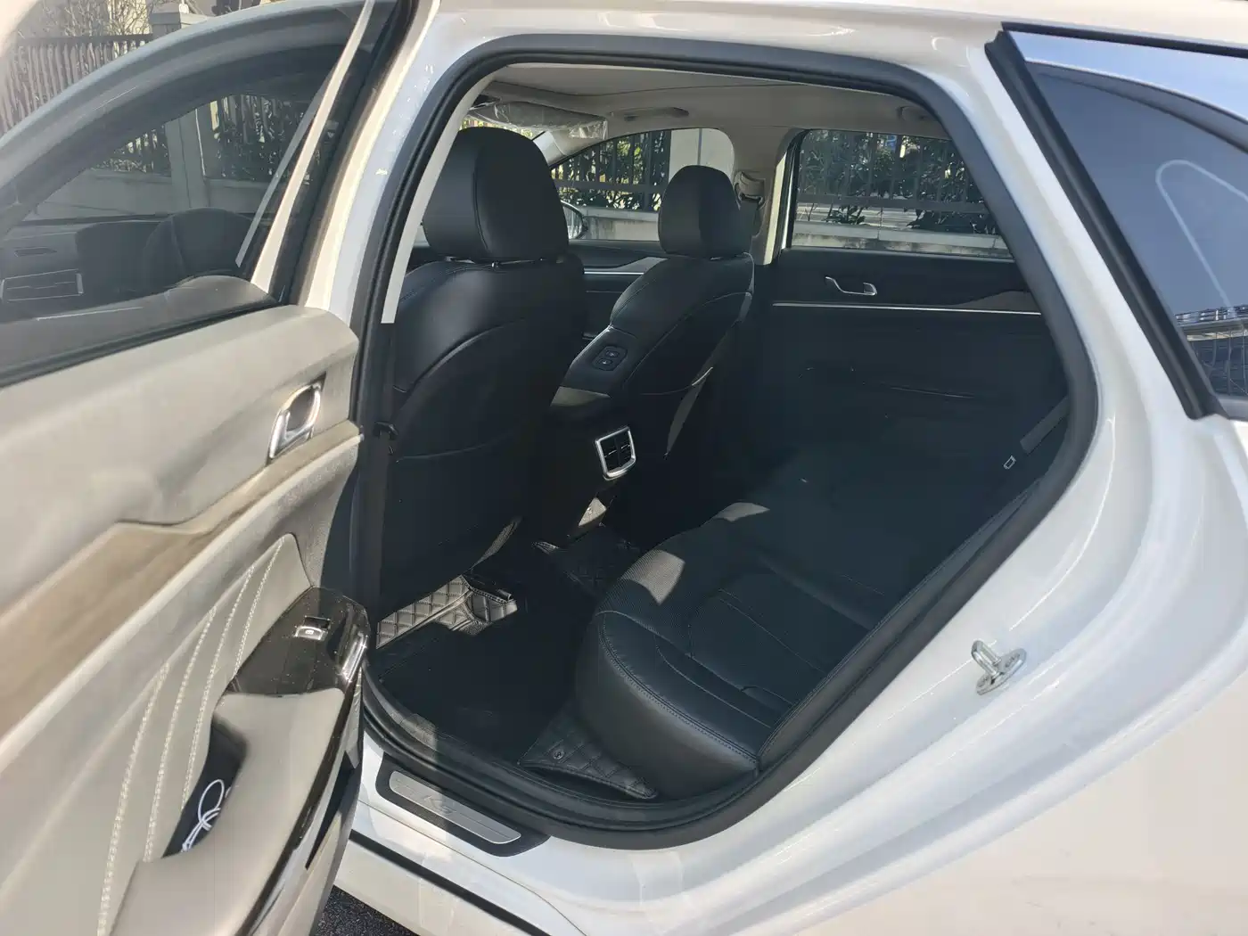 Kia K5 2025 2.0T Flagship Edition фото 7