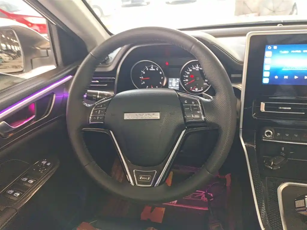Haval M6 2023 PLUS 1.5T DCT Luxury Smart Connect фото 11
