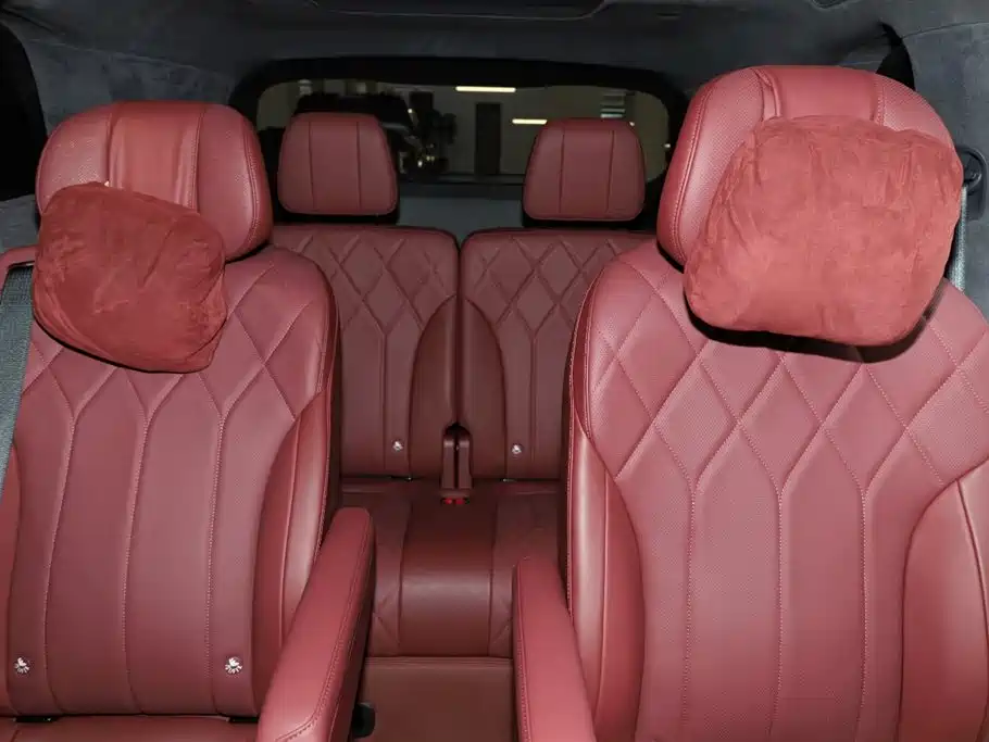 AITO Wenjie AITO M8 2025 Extended Range Ultra 53.4kWh 6-Seater фото 25