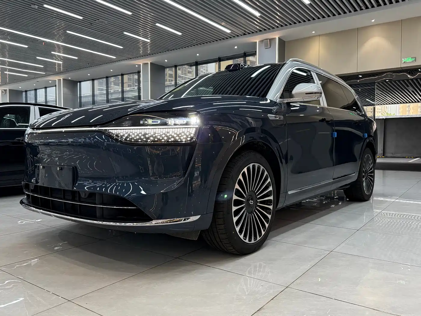 AITO Wenjie AITO M9 2024 Range Extender Ultra 52kWh 6-seater