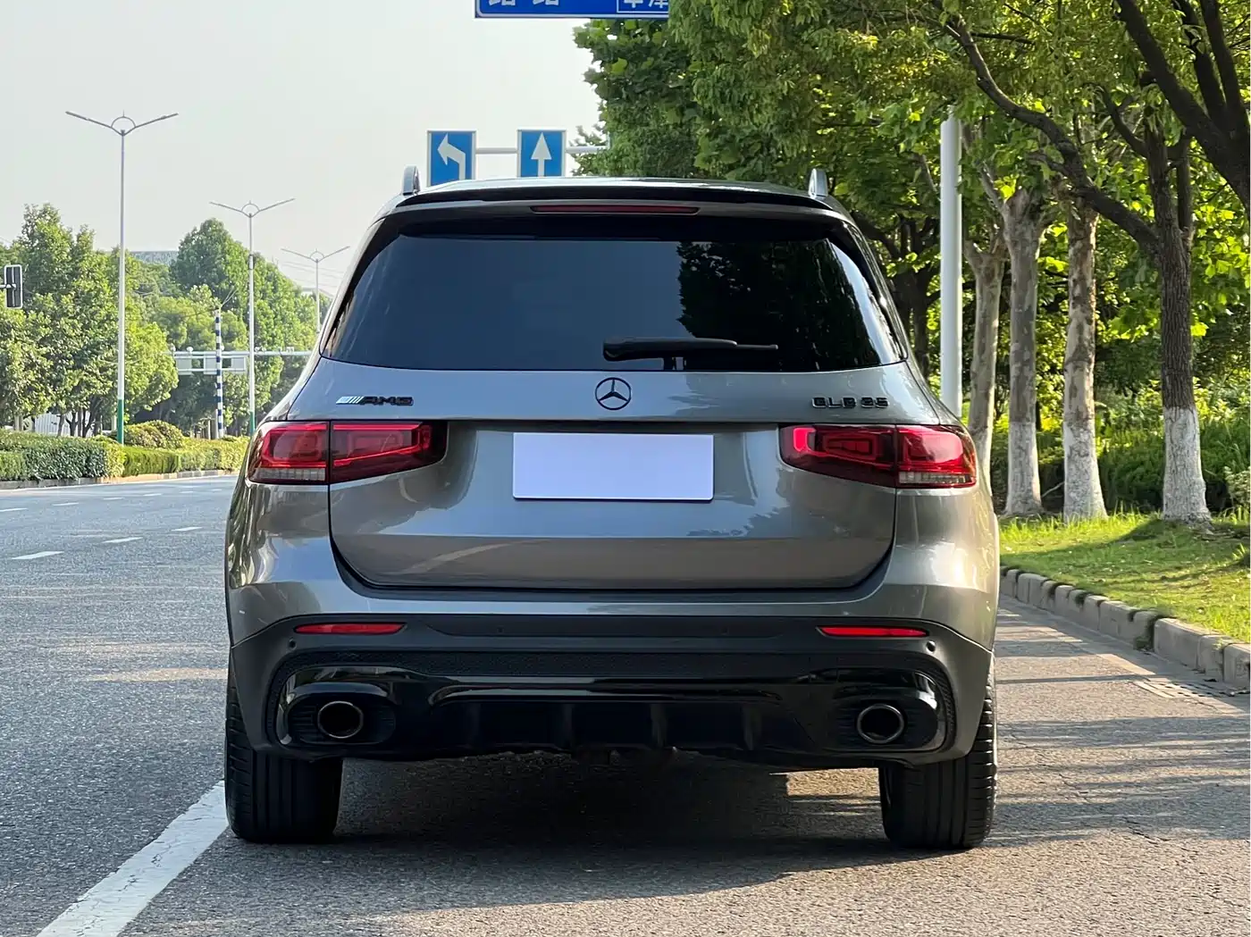 Mercedes-Benz GLB AMG 2023 Model AMG GLB 35 4MATIC фото 4