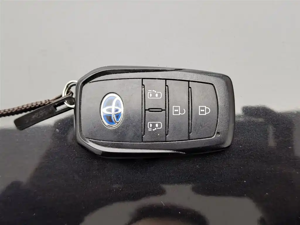 Toyota Sienna 2023 2.5L Hybrid Comfort Edition фото 19