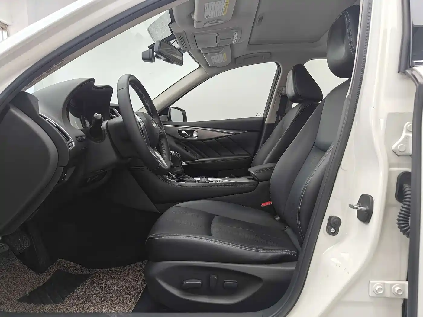 Infiniti Q50L 2020 2018 2.0T Premium Edition (China VI)