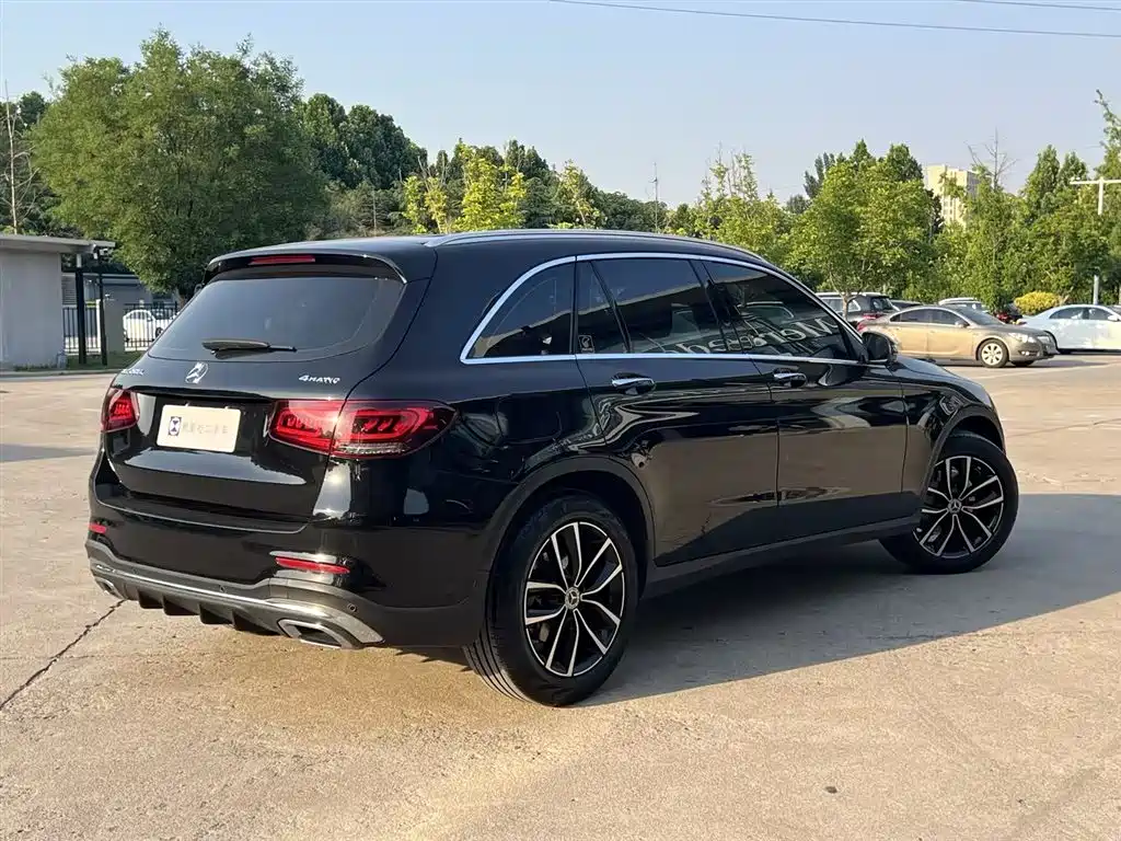 Mercedes-Benz GLC 2021 GLC 260 L 4MATIC Luxury фото 2