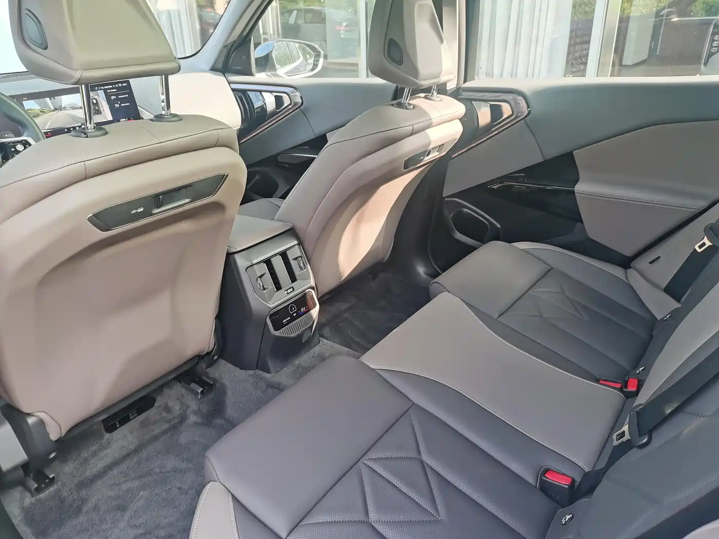 BMW X3 2025 xDrive30L Leading M Sport Package фото 11