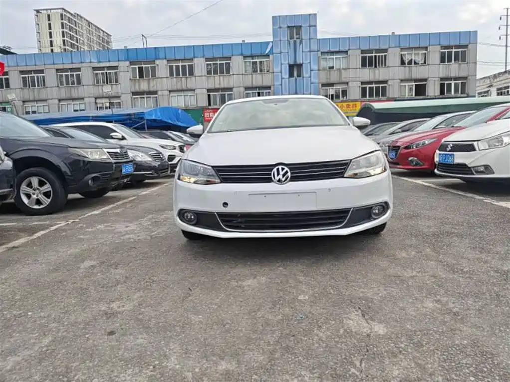 Volkswagen Sagitar 2014 1.4TSI Automatic Luxury