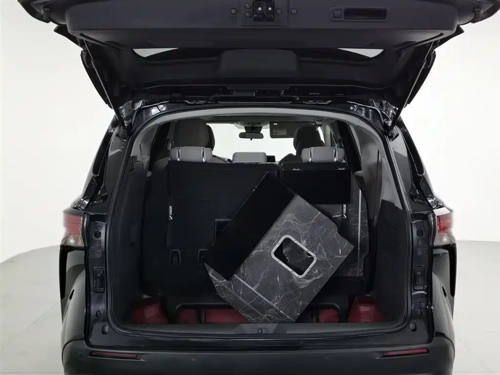 Toyota Sienna 2023 2.5L Hybrid Comfort Edition фото 16