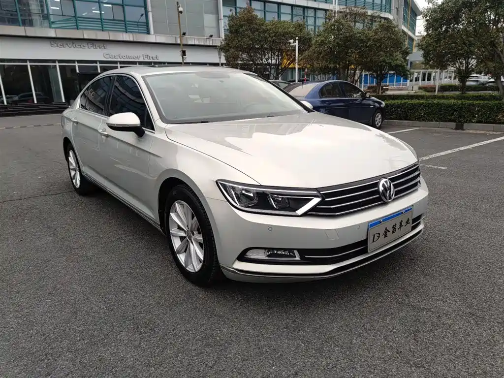 Volkswagen Magotan 2018 330TSI DSG Leading фото 3