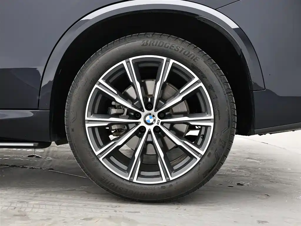 BMW X5 (Import) 2019 xDrive40i M Sport Package фото 9