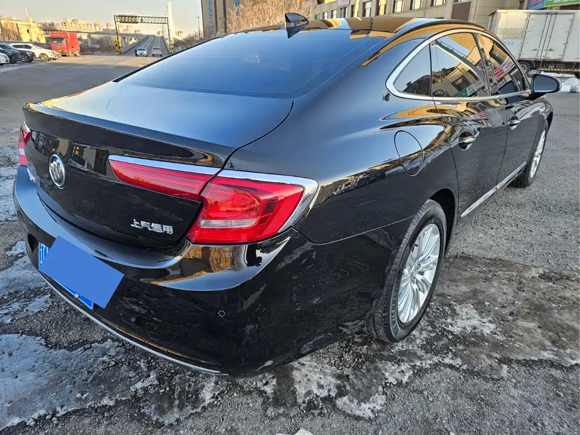 Buick LaCrosse 2018 Model 20T Elite Edition фото 4