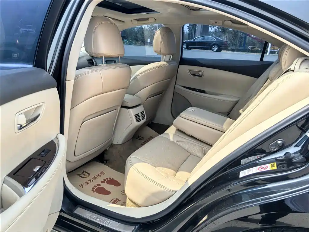 Lexus ES 2012 240 Special Limited Edition фото 6