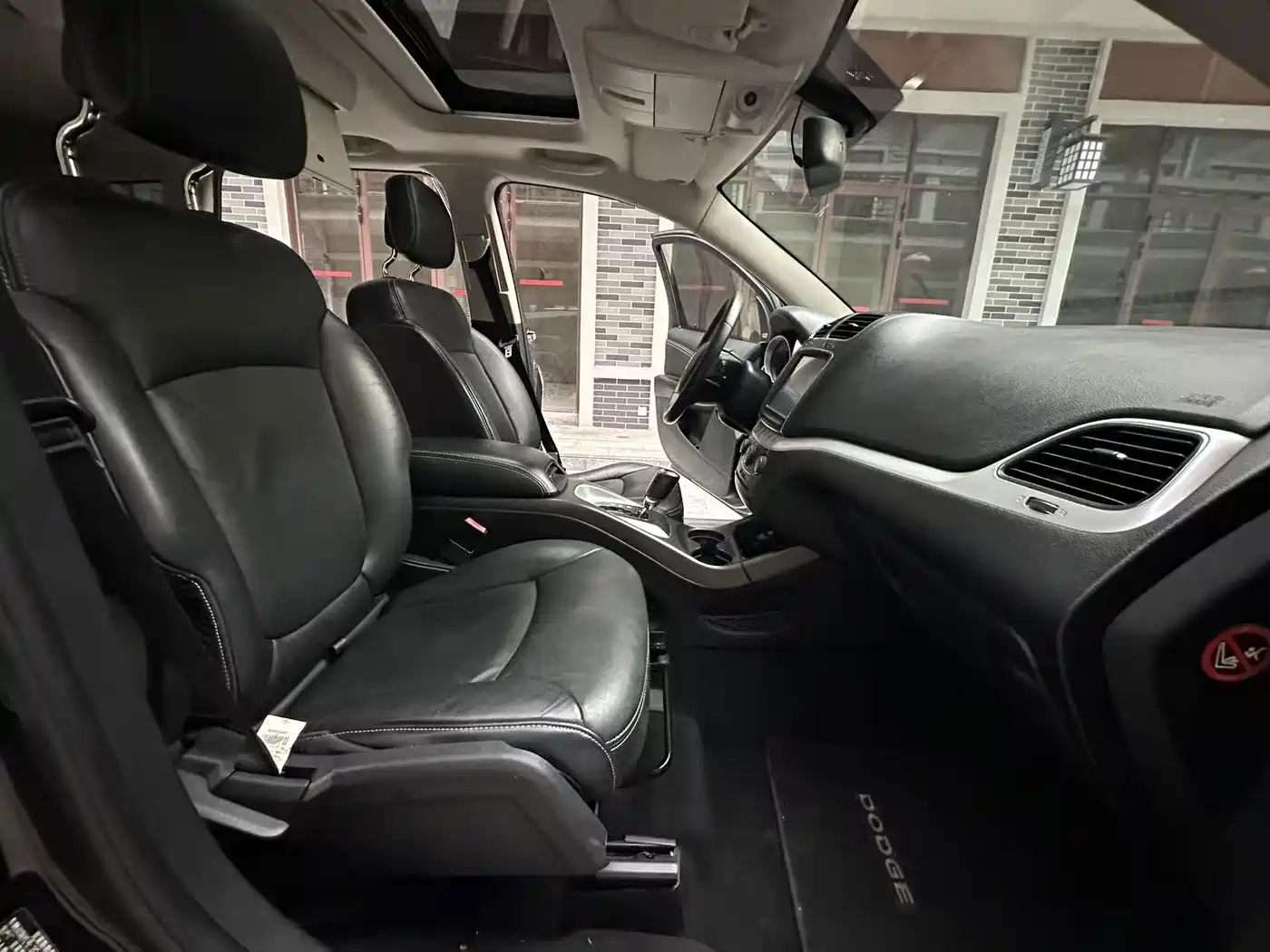Dodge Journey 2013 2013 Model 2.4L 2WD Premium Edition