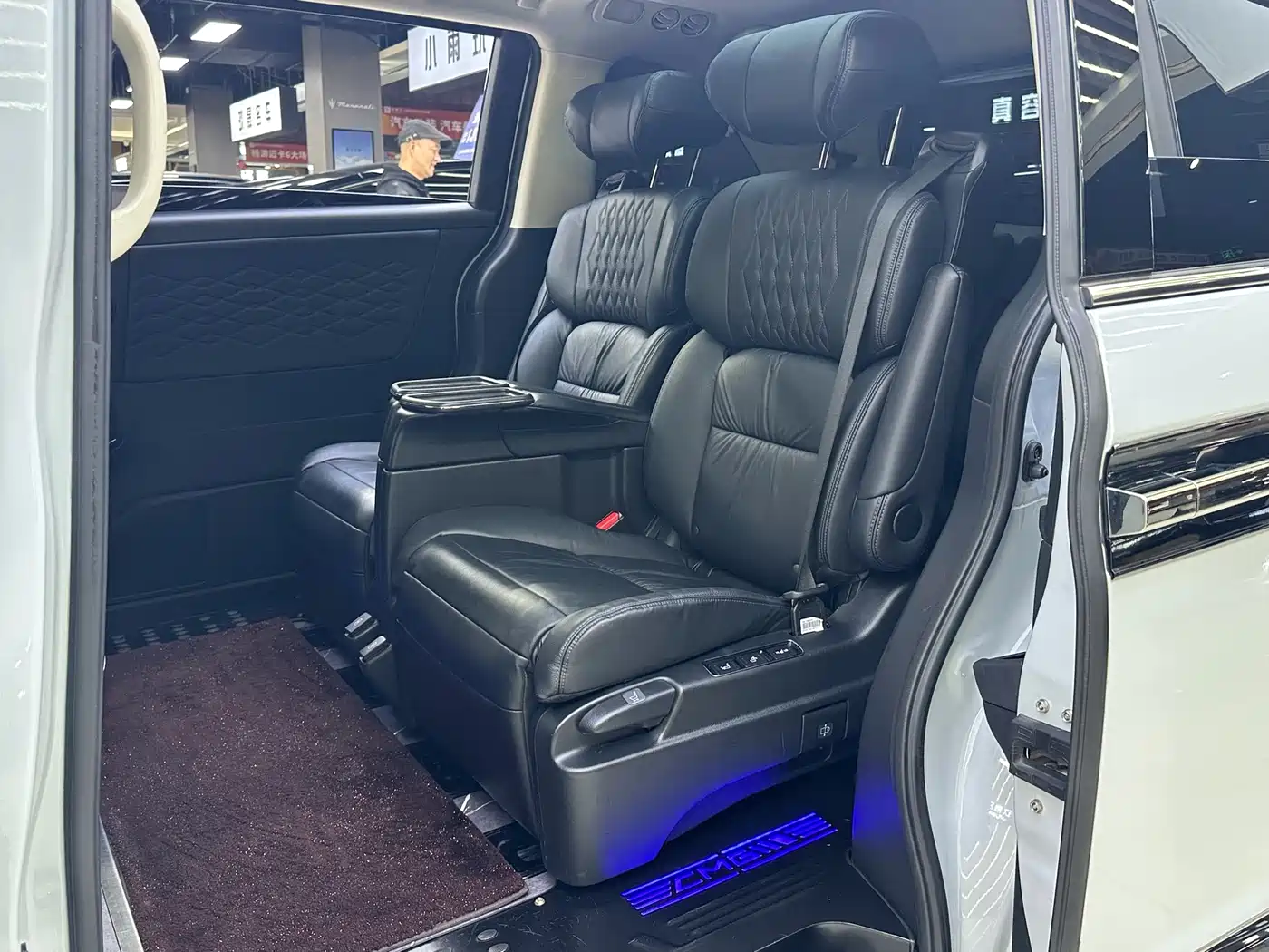 Honda Elysion 2024 2024 2.0L e:HEV Luxury Edition