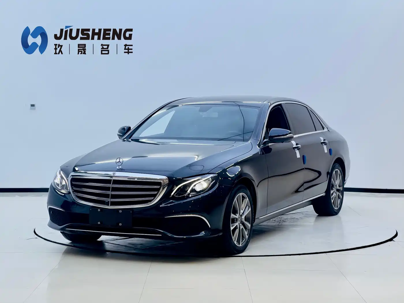 Mercedes-Benz E-Class 2019 E 300 L Fashion