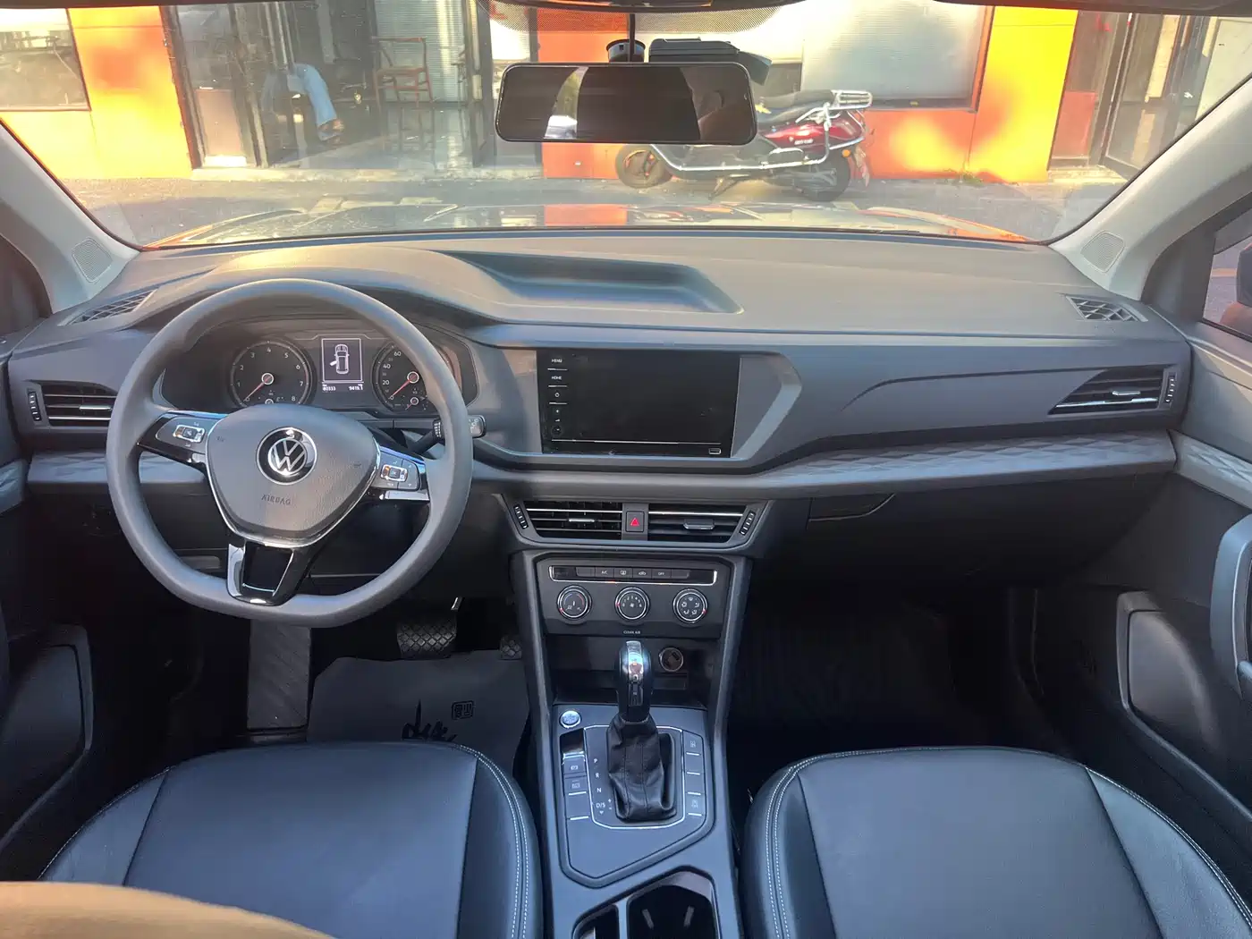 Volkswagen Tharu 2021 Model 280TSI 2WD Trend Edition фото 4