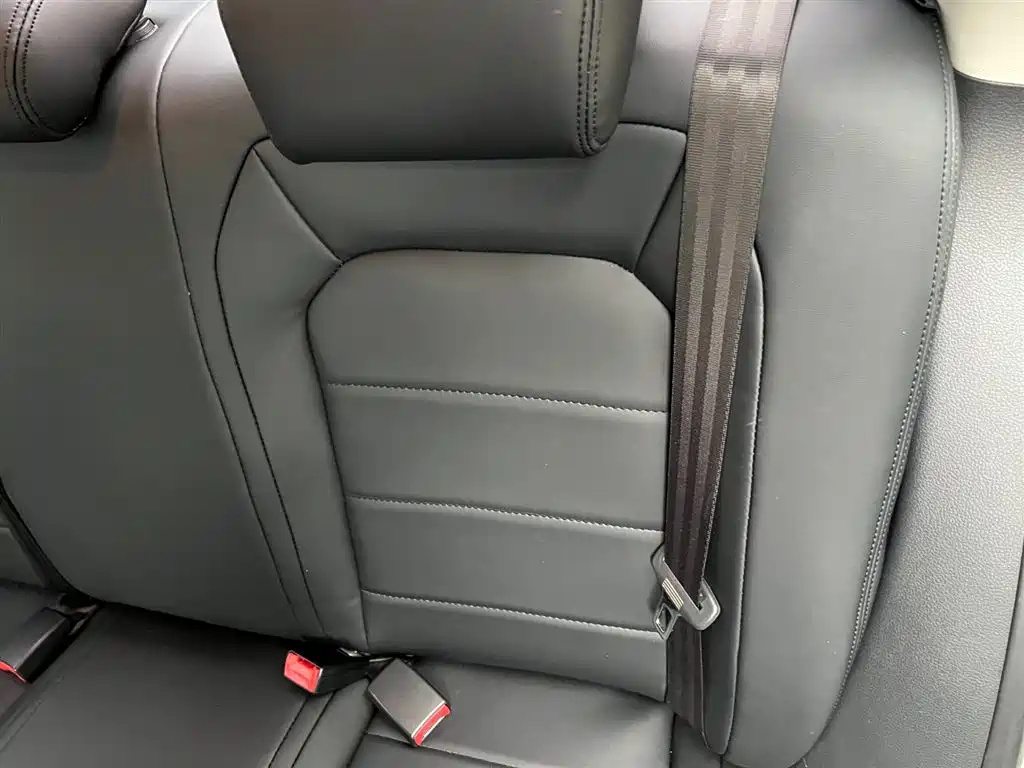 Volkswagen Bora 2015 Quality Edition 1.6L Automatic Fashion фото 16