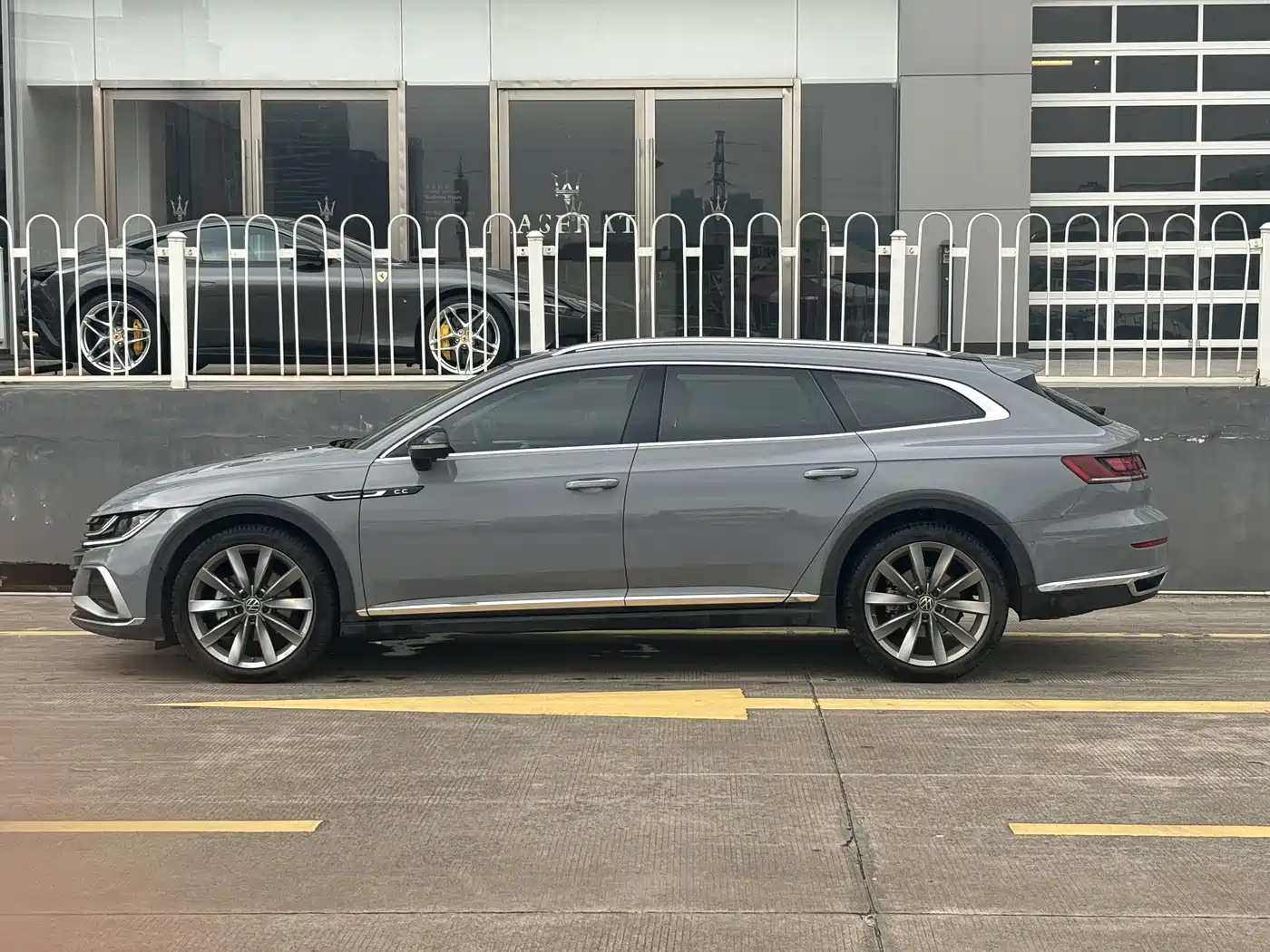 Volkswagen FAW-Volkswagen CC 2023 Shooting Brake 380TSI Hunter's Heart Edition фото 5