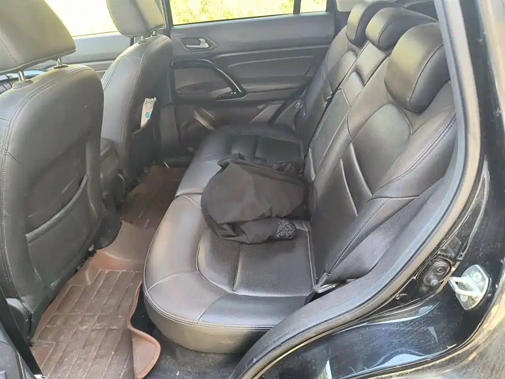 GAC Trumpchi Trumpchi GS4 2015 200T Manual Luxury Edition фото 15
