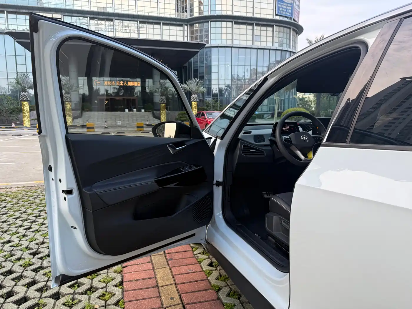Volkswagen ID.3 2023 Pure Smart Edition фото 4