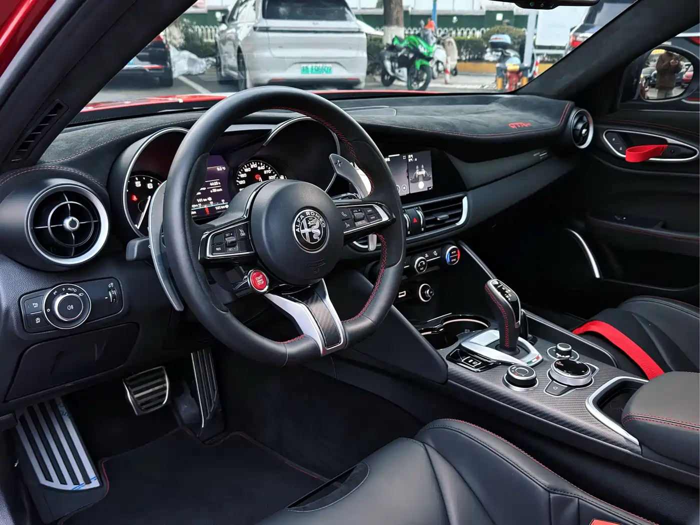 Alfa Romeo Giulia 2021 GTAm фото 9