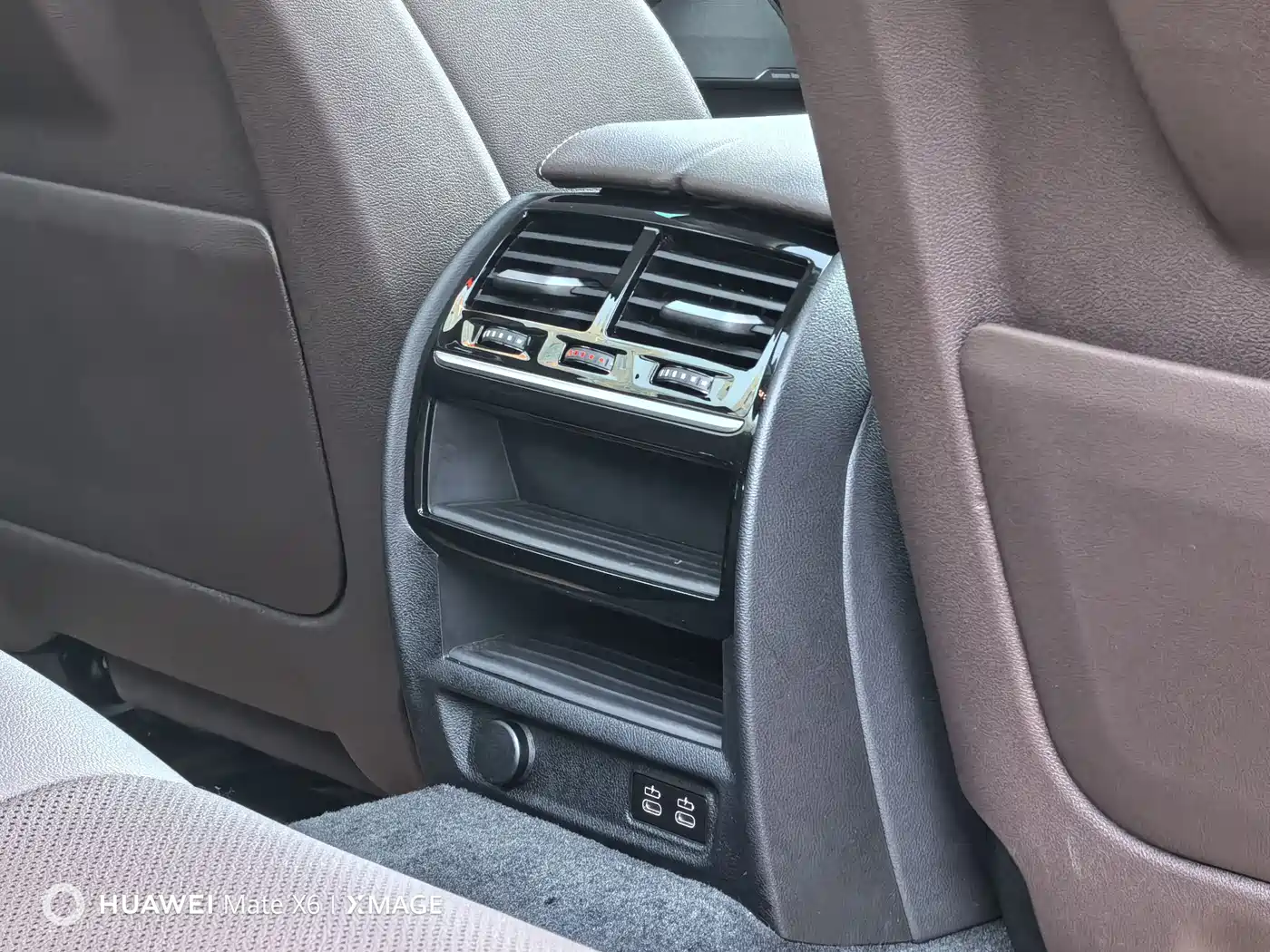 BMW 5 Series 2021 530Li Leading Luxury Package фото 28