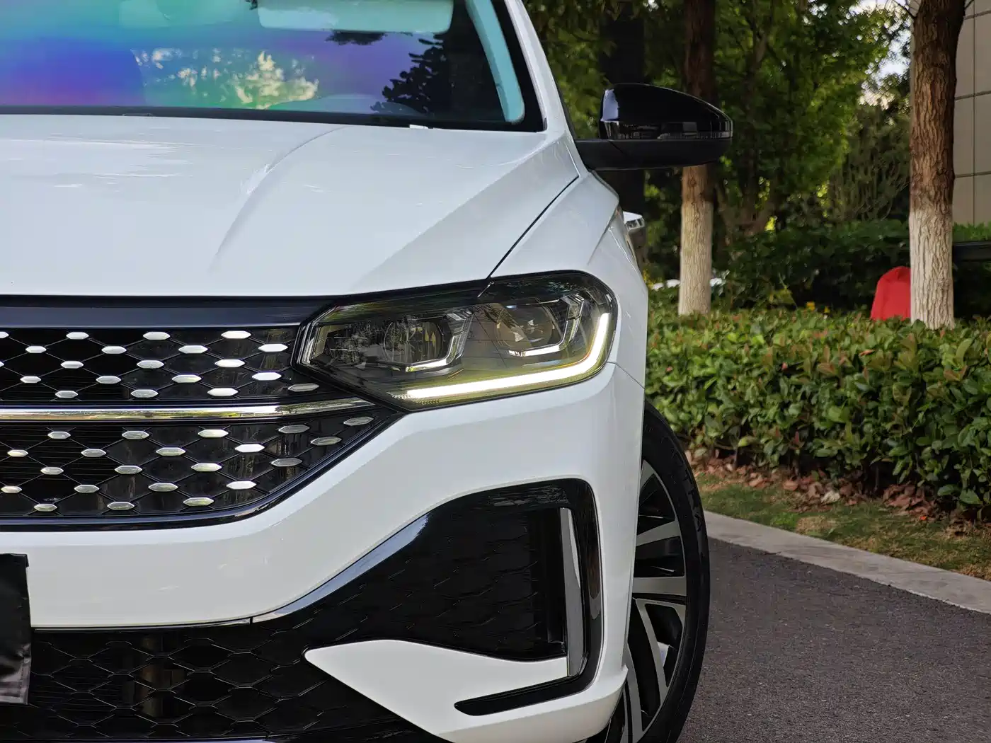 Volkswagen Lavida 2023 200TSI DSG Starlight Comfort Edition фото 4