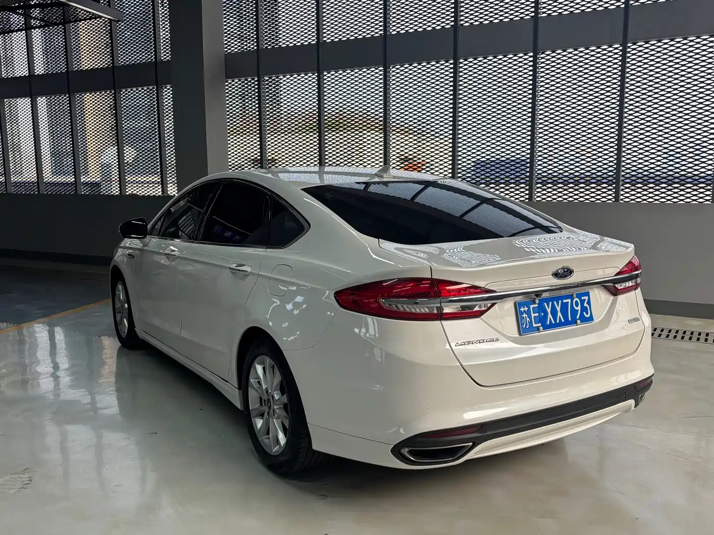 FORD MONDEO