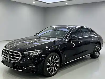 Mercedes-Benz E
