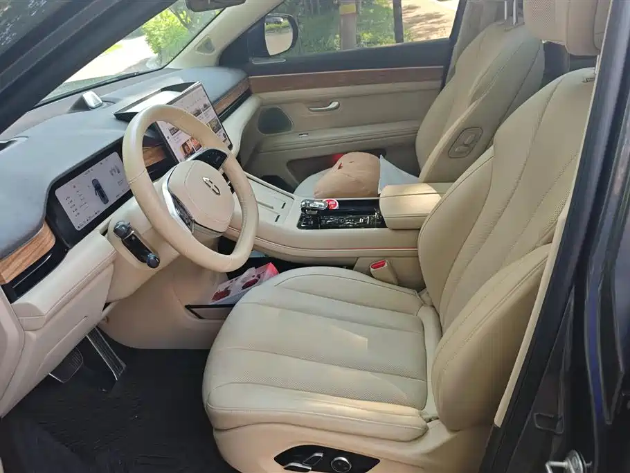 AITO Wenjie AITO M7 2024 1.5T Smart AWD Max Edition 5-Seater фото 9