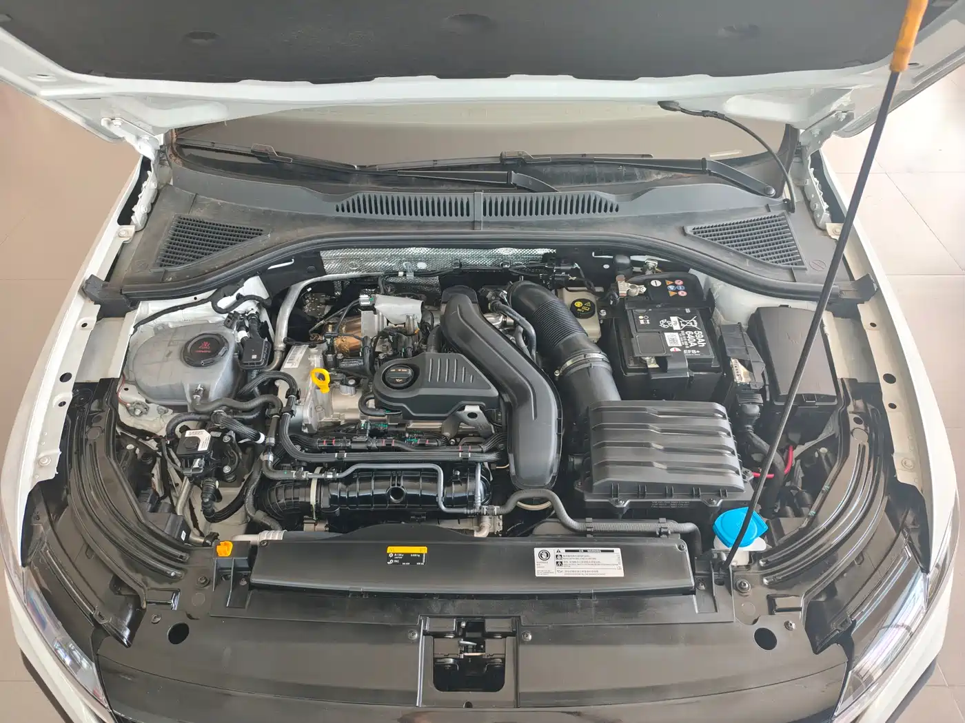 Volkswagen Lavida 2024 Model 300TSI DSG Starlight Leading Edition фото 14