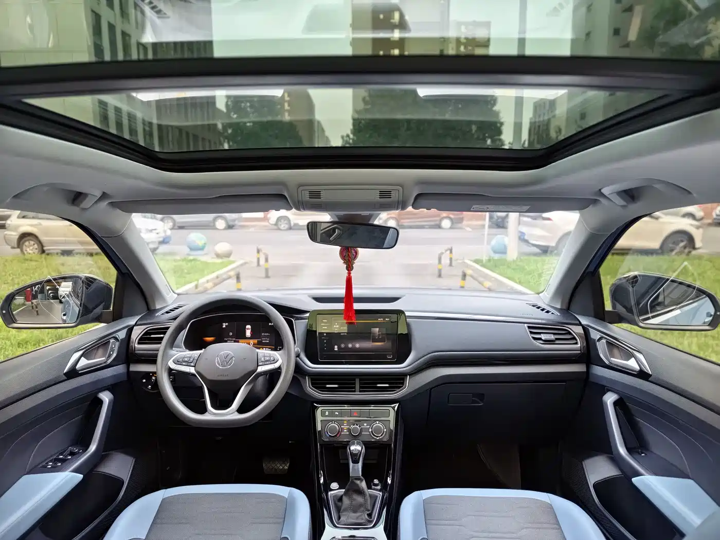 Volkswagen Tharu 2025 New Edge 300TSI Enjoyment Edition фото 9