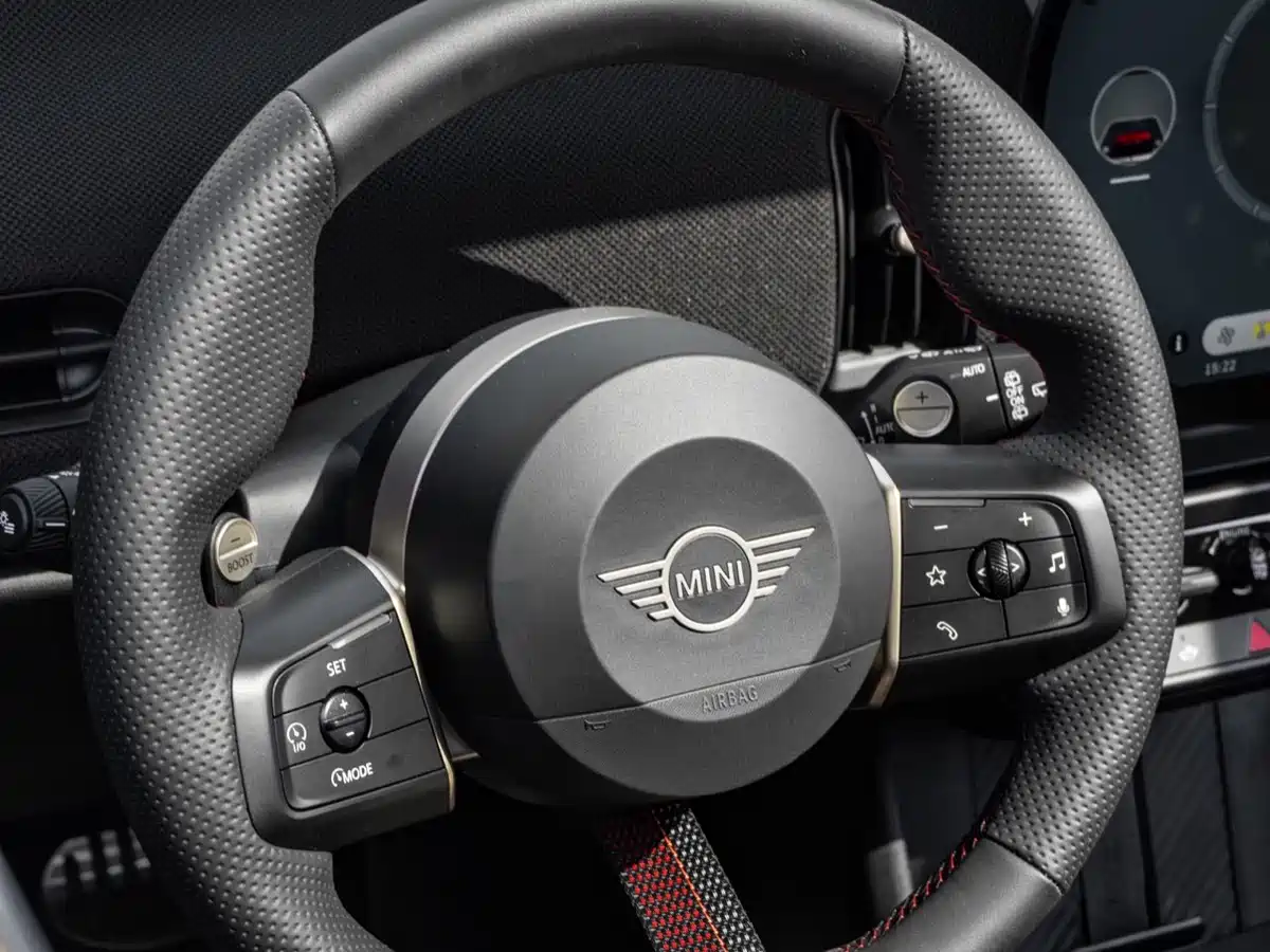 MINI JCW 2025 JOHN COOPER WORKS фото 9