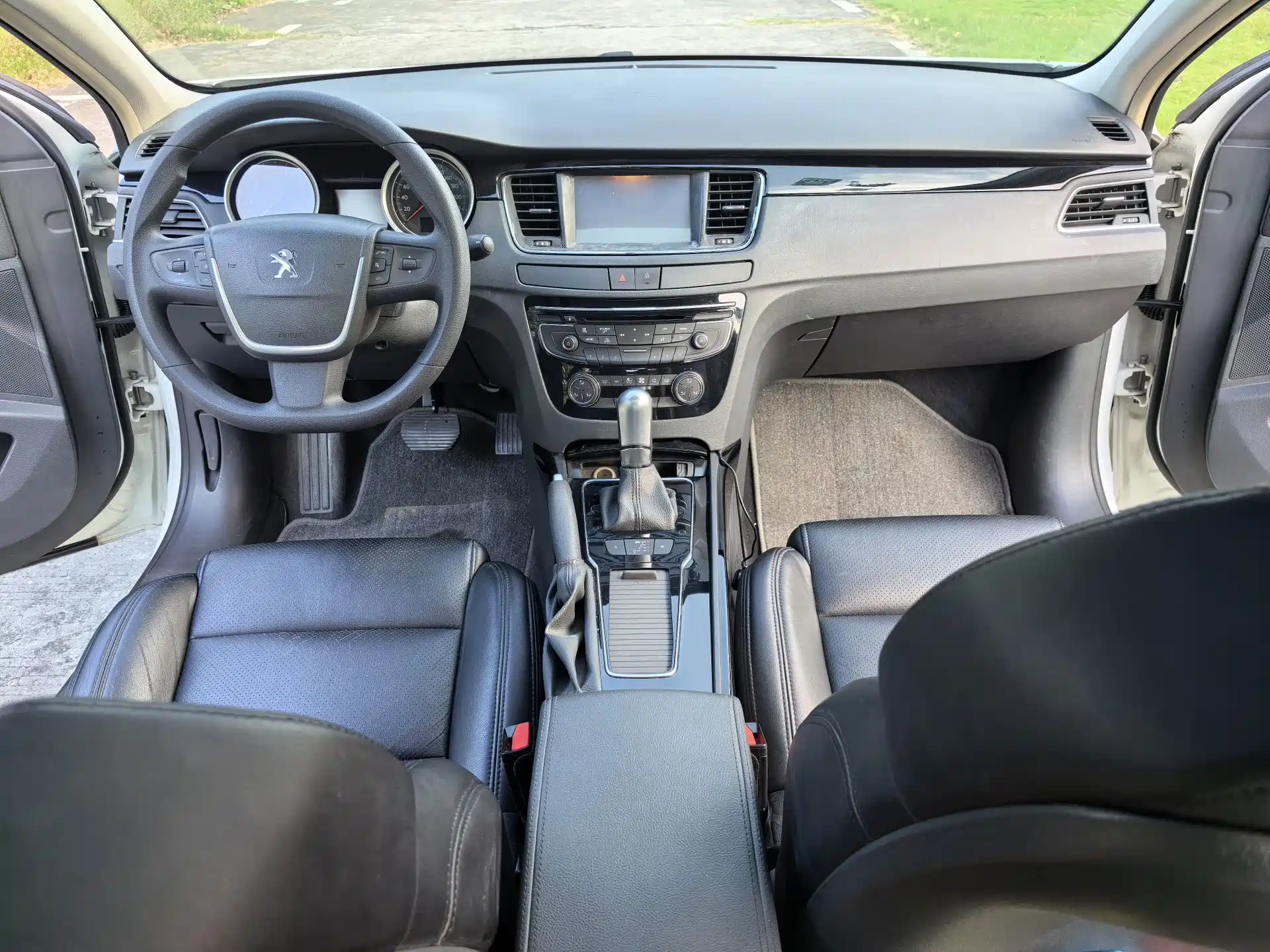 صورة 15 - Peugeot 508