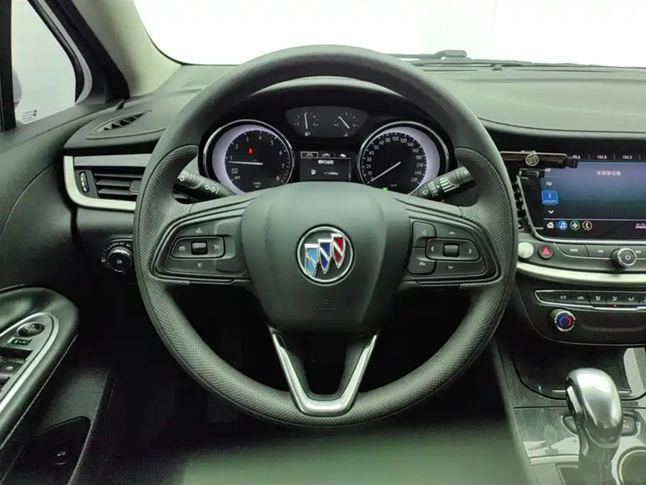 Buick Verano 2020 20T CVT Leading фото 15