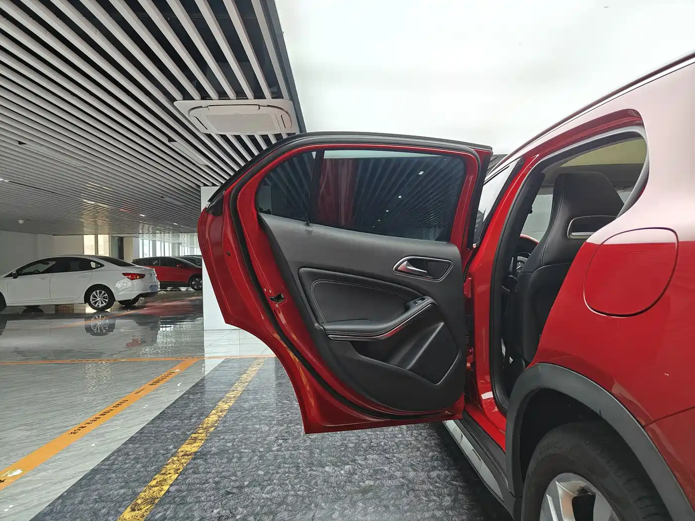 Mercedes-Benz GLA 2016 GLA 200 Dynamic фото 9