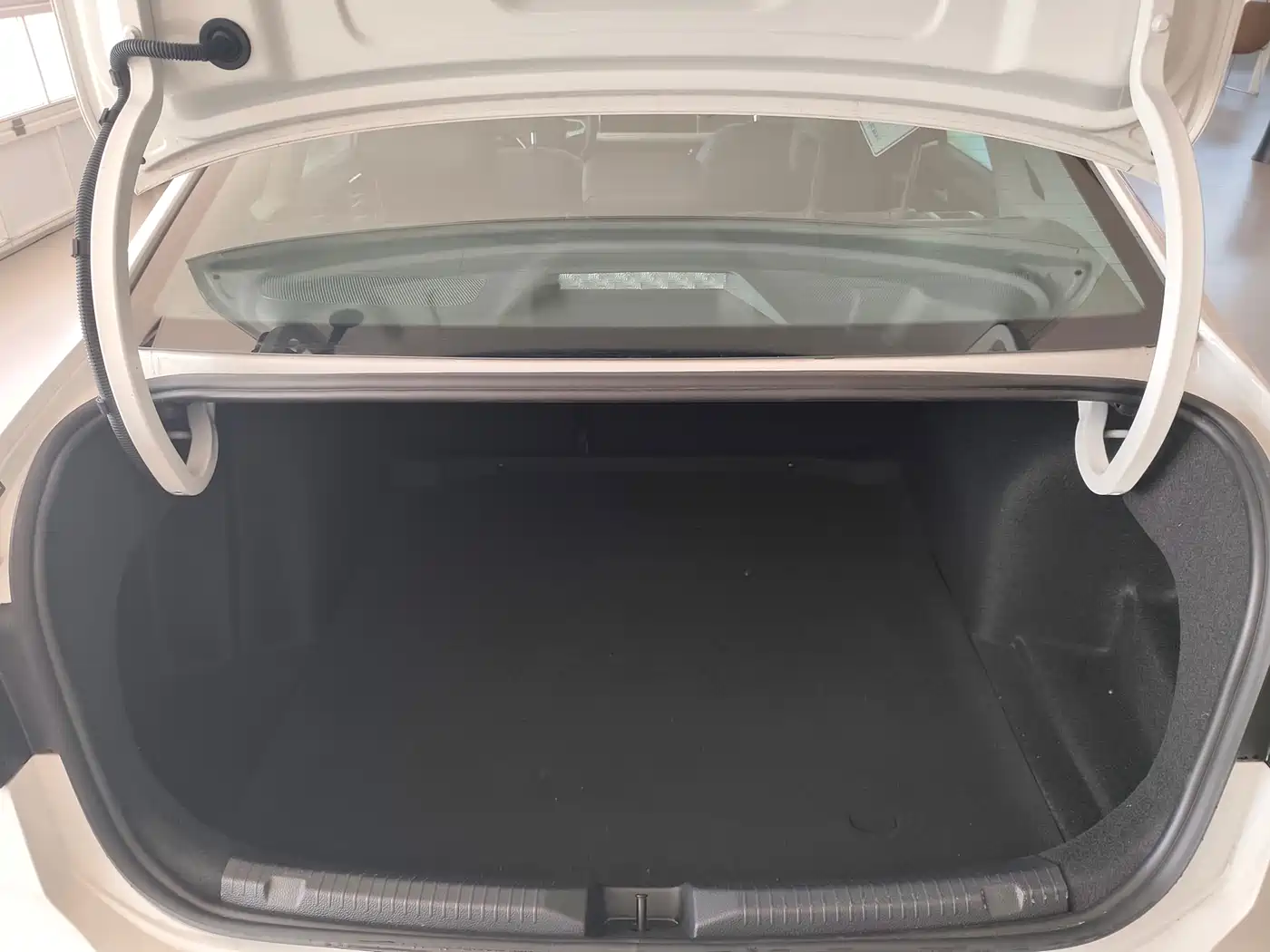 Volkswagen Lavida 2024 Model 300TSI DSG Starlight Leading Edition фото 16