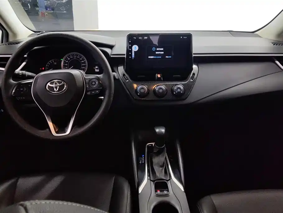 Toyota Corolla 2019 1.2T S-CVT GL Pioneer Edition фото 12